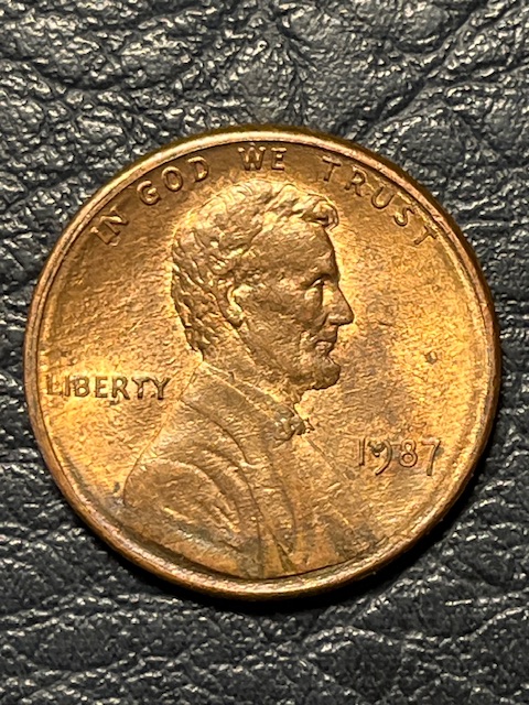 Lincoln-Memorial-Cent-1987--Die-Chip-On-9-&-Die-Crack-On-Reverse
